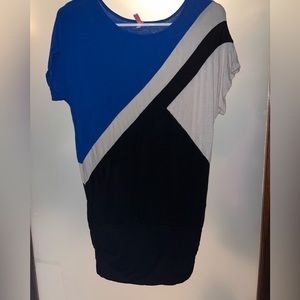 COPY - Eight Sixty Asymmetrical Color Block Stretch Tunic Blouse